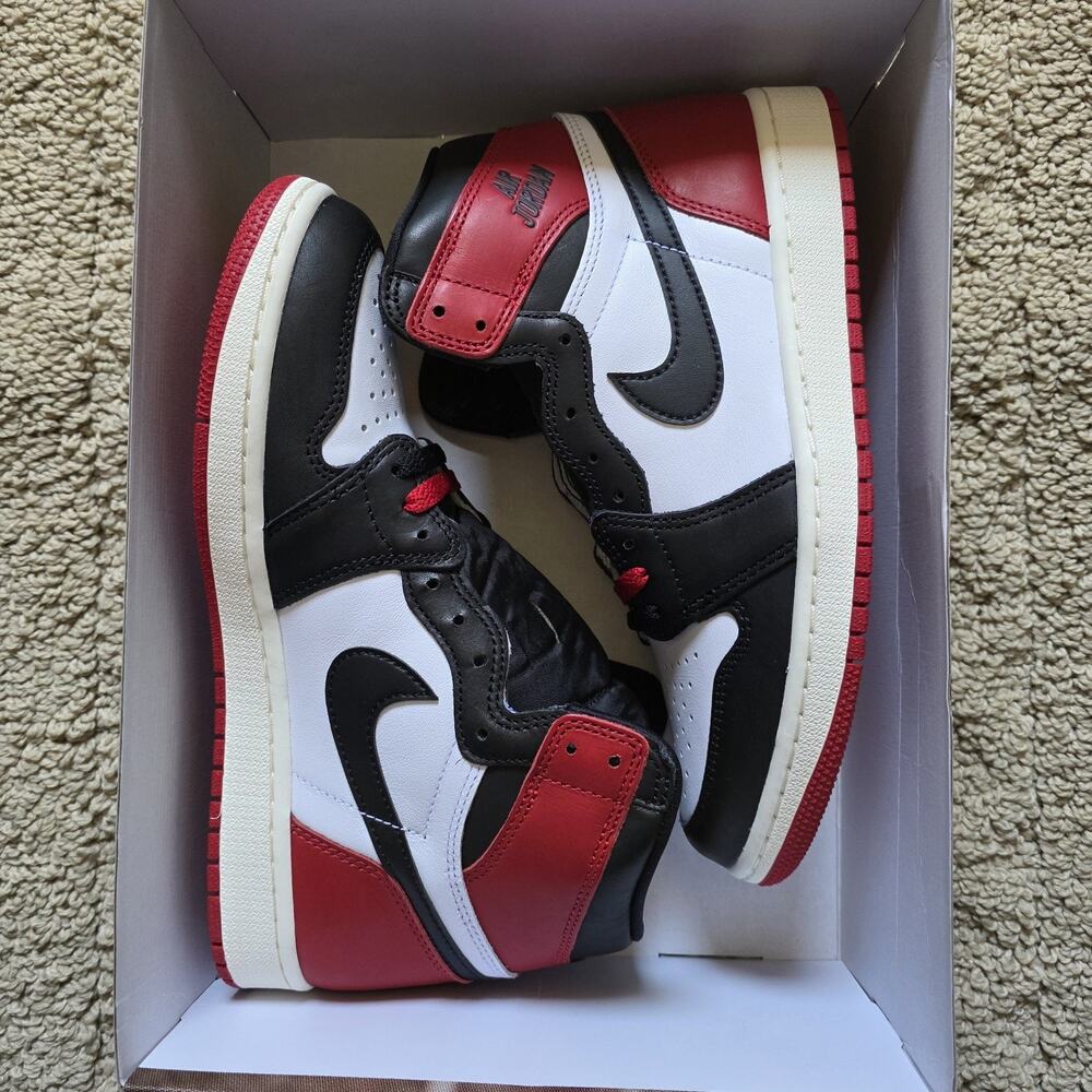 Air Jordan 1 Retro OG High Black Toe Reimagined Brand New Sz 8.5 - Picture 9 of 10